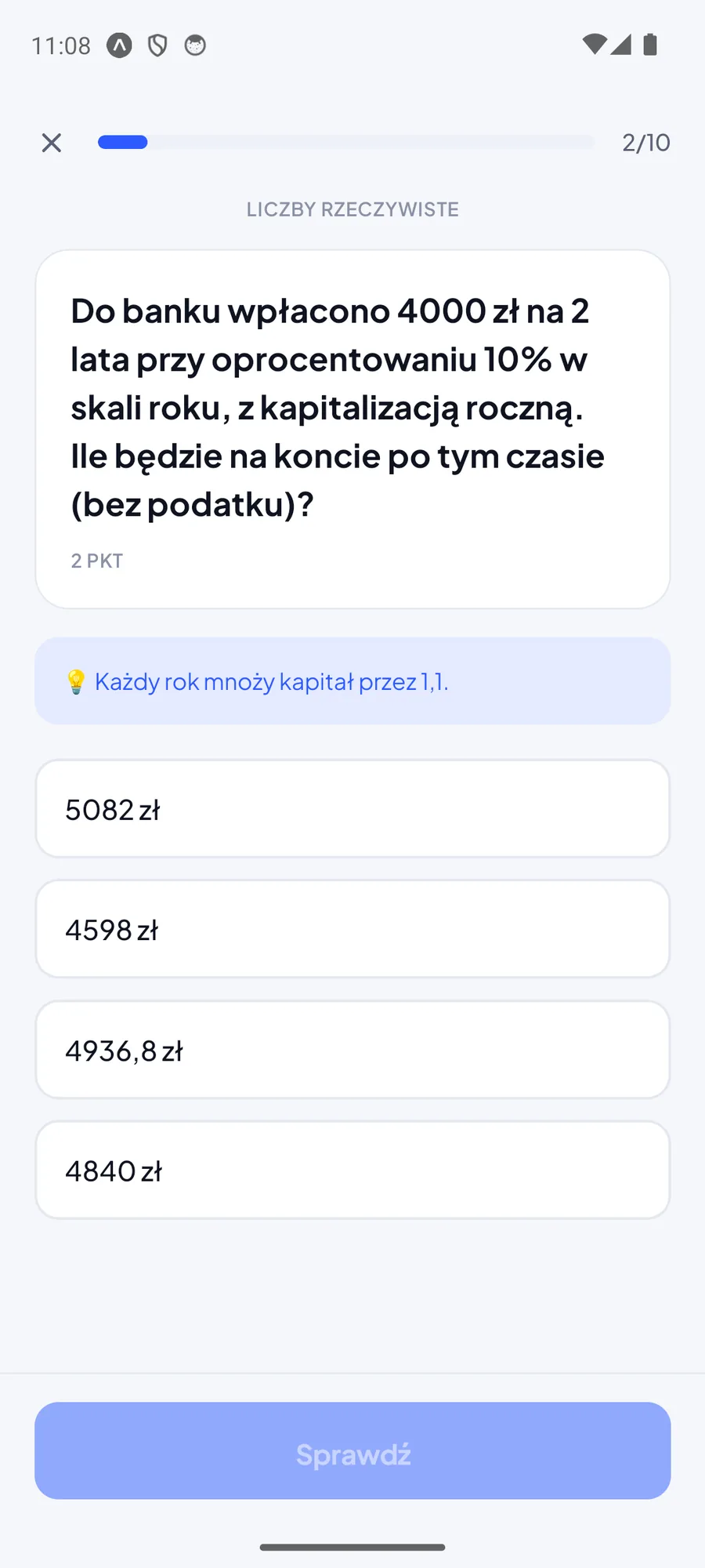 Zadanie z procentu składanego z działu Liczby rzeczywiste: treść za 2 punkty, rozwinięta podpowiedź i cztery odpowiedzi do wyboru